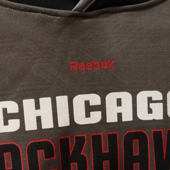 Reebok Chicago Blackhawks Youth Small Pullover Hoodie Face Off Collection - Picture 5 of 14